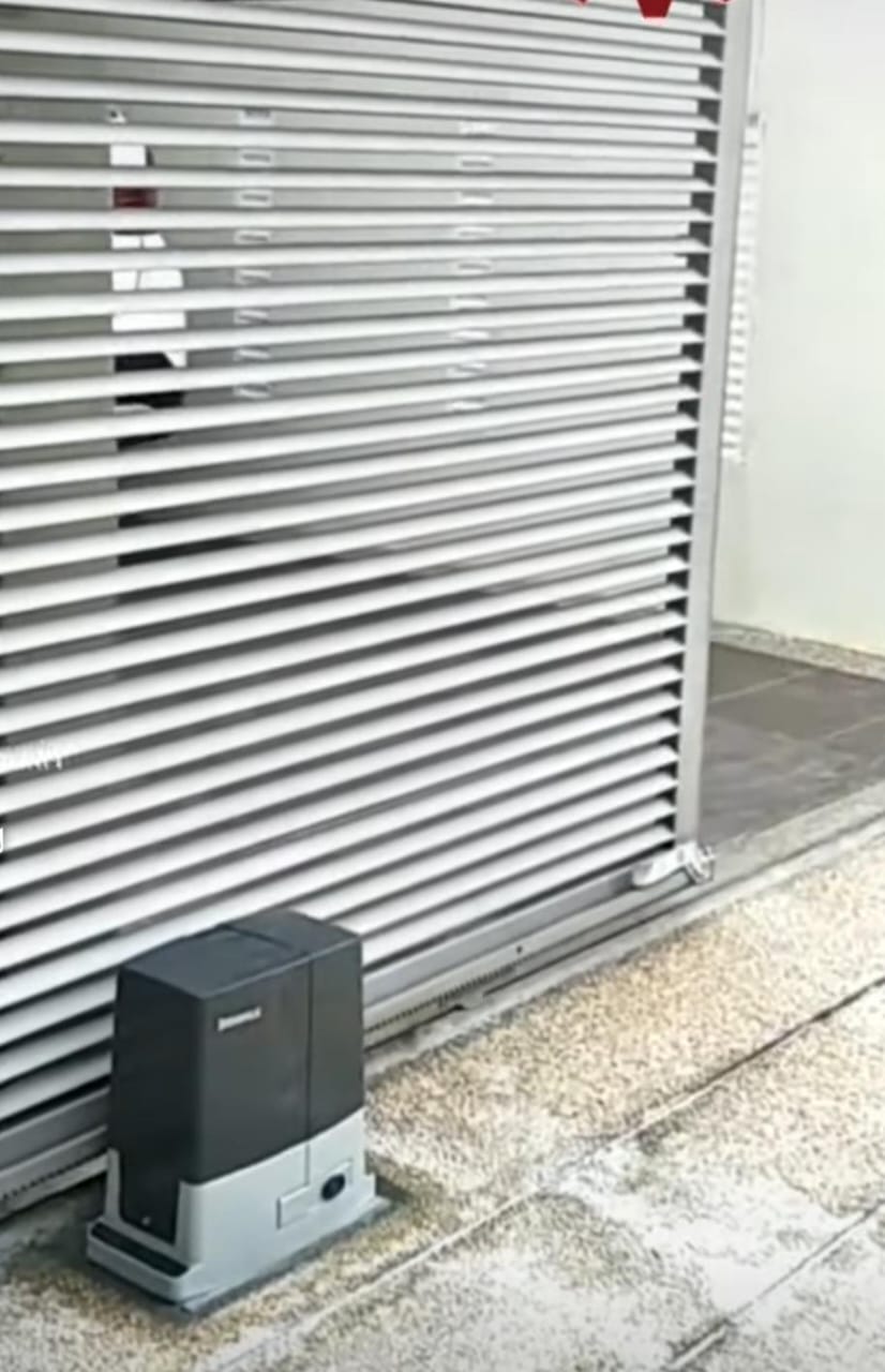محرك باب كراج