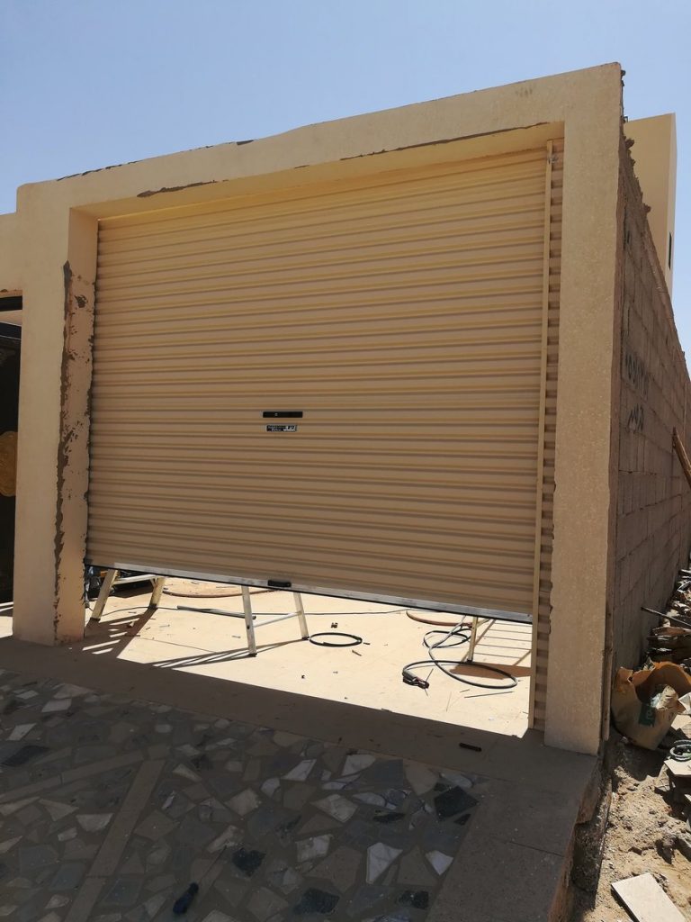 أبواب كراج في الرياض